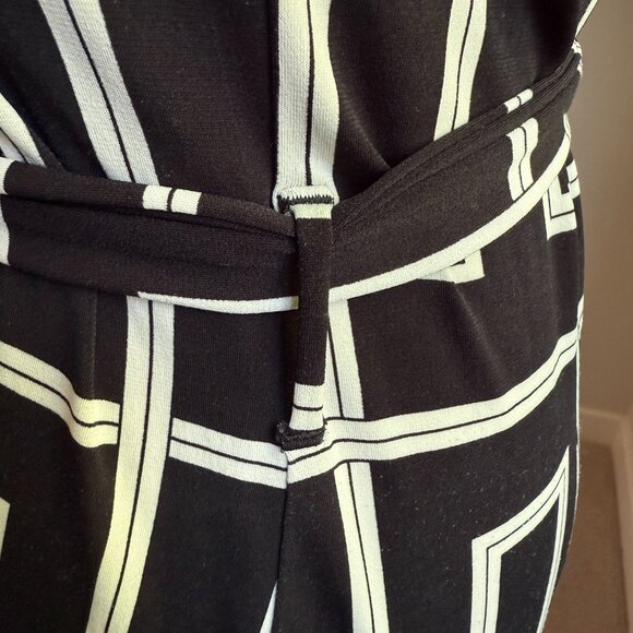 WHBM Black and White Geometric Button Down Matte Jersey Shirt Dress - Sz. 4 - Picture 7 of 16